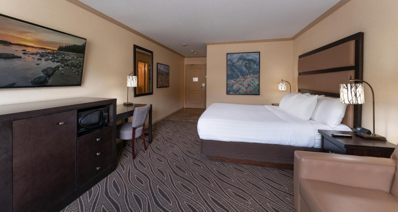 Prestige Inn Golden Extérieur photo