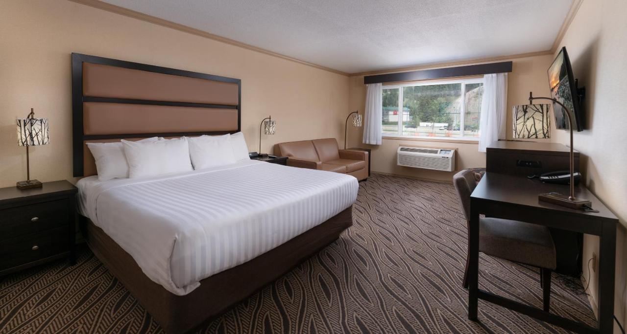 Prestige Inn Golden Extérieur photo